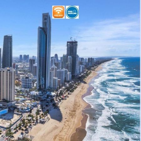 Beachside Apartment In The Heart Of Surfers Paradise - Free Parking Голд-Кост Экстерьер фото